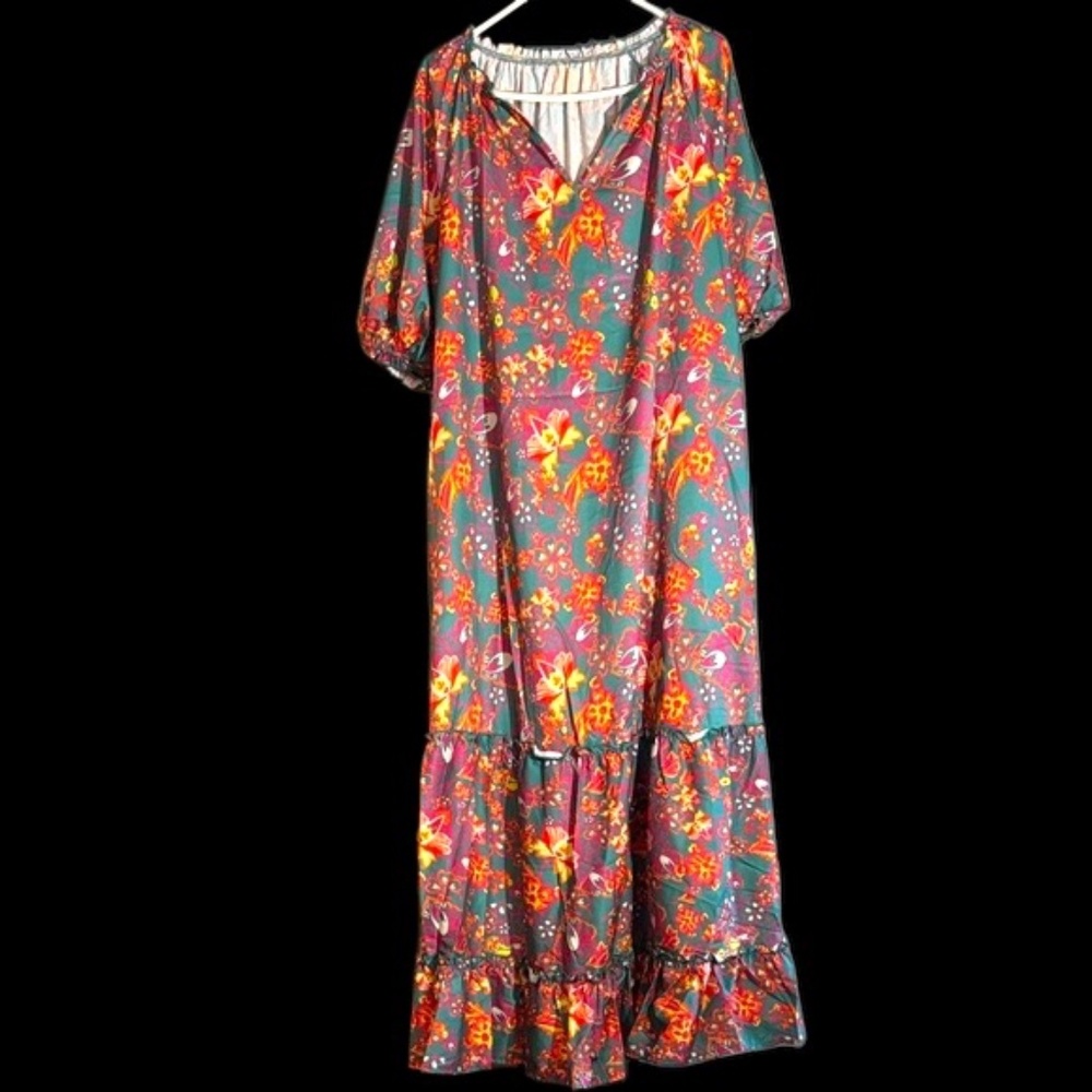 NWOT-Vibrant Floral Maxi Dress
